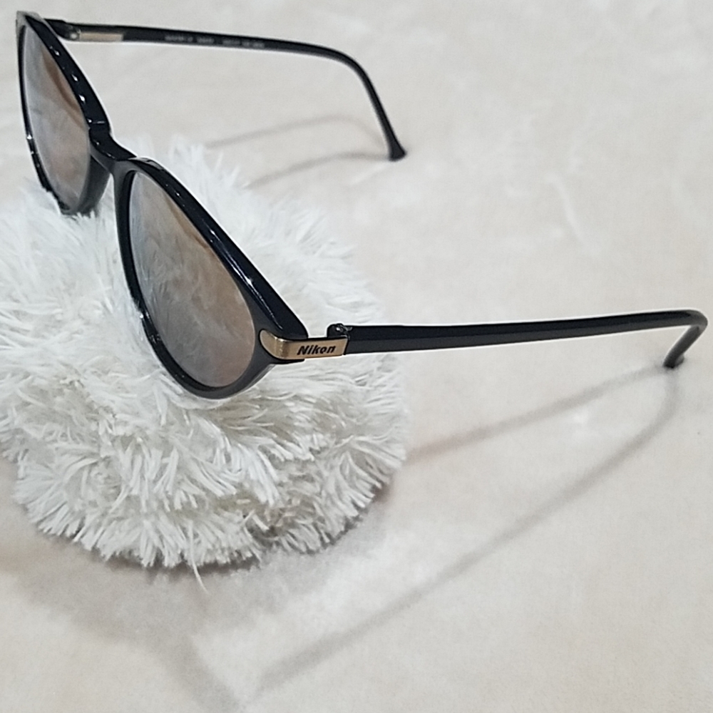 Nikon Sunglasses - Picture 3 of 8